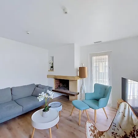 Abbe Prevost By Interhome *