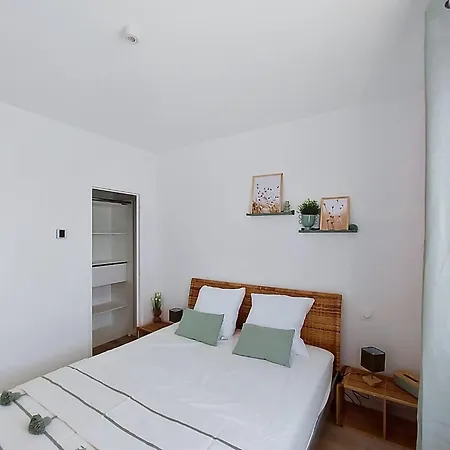 Abbe Prevost By Interhome *